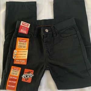 Wrangler Bottoms - Wrangler Jeans for Boys. Different sizes Regular Wrangler Bottoms - Wrangler Jeans for Boys. Different sizes Regular